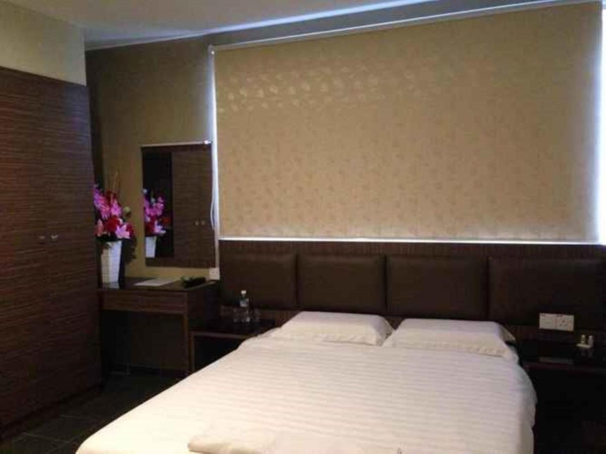 Hotel B+